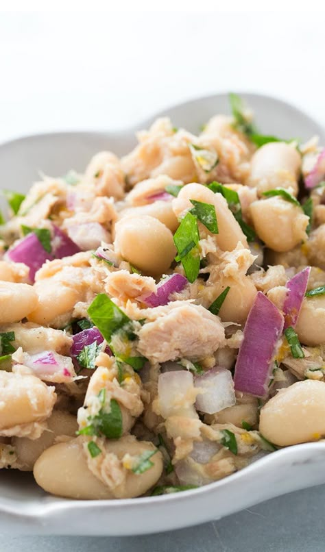 Bean And Tuna Salad, Bean Tuna Salad, Tuna And White Bean Salad, White Bean Salad, Tuna Salad Recipe, Healthy Food Facts, Tuna Recipes, Mediterranean Diet Recipes, White Bean