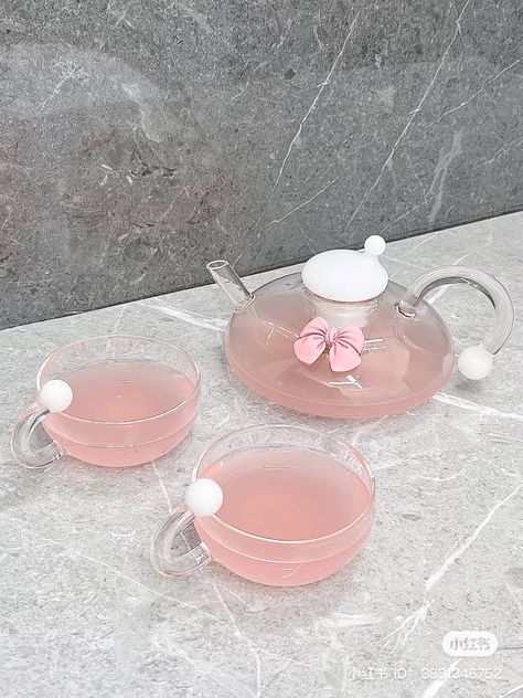 Crockery Design, Cute Furniture, House Essentials, Parisian Cafe, Flower Gift Ideas, Smart Home Design, Pretty Cups, Pinterest Room Decor, Minimalist Room