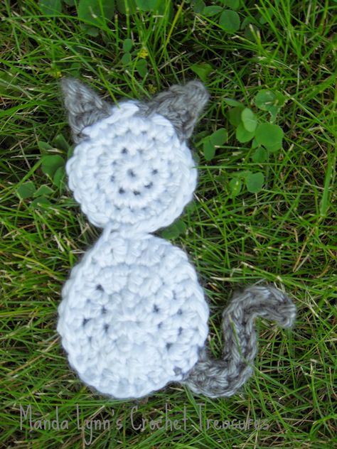 MandaLynn's Crochet Treasures : Crochet Aizen The Kitty Applique Crochet Decals, Crochet Cat Applique, Crocheted Appliques, Cat Applique Designs, Yarn Box, Crochet Embellishments, Elephant Blanket, Cat Applique, Crochet Bookmarks