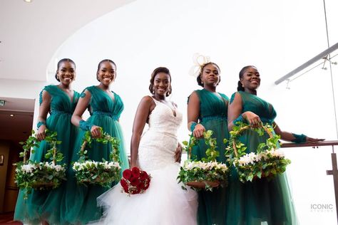 Garden Formal Wedding, Emerald Green Wedding Theme, Prom Dress Princess, Garden Formal, African Bridesmaid Dresses, Formal Wedding Party, Gowns Plus Size, Royal Blue Bridesmaid Dresses, African Weddings