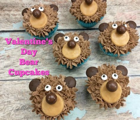 Easy Valentine's Day Bear Cupcakes Bear Cupcakes Ideas, Mini Cupcake Decorating, Valentines Day Bears, Beary Cute, Buckwheat Cake, Bear Cupcakes, Edible Crafts, Diy Treats, Valentines Cupcakes