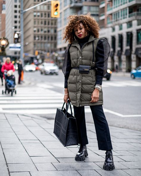 coat trends - 3 coat styles you need to add to your closet now -Because your coat outfit is the first look everyone sees, it is imperative that you pick the right coat. One that is sure to make the right style statement… Long Vest Puffer, Style A Puffer Vest, Long Puffer Vest Outfit, Toronto Street Style, Vest Street Style, Long Puffer Vest, Puffer Vest Outfit, Coat Styles, Vest Outfit