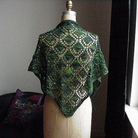 Dragon Scales Shawl - Free Pattern | Beautiful Skills - Crochet Knitting Quilting | Bloglovin’ Crochet Scales Pattern, Dragon Scales Crochet, Crochet Dragon Scales, Scales Tutorial, Coat Reference, Dragon Shawl, Crochet Shawl Free, Dragon Scales, Crochet Shawl Pattern Free