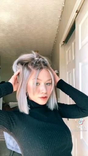 Selfie Ideas Short Hair, Modern Undercut, Pretty Short Hair, Ideas Short Hair, Hair Styles Easy, Hair Upstyles, Hair Tips Video, Hairdos For Short Hair, Hair Tutorials For Medium Hair