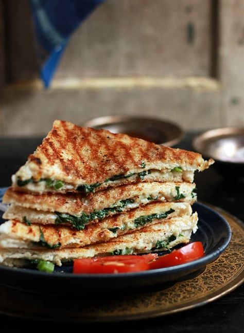 spinach sandwich recipe a Vegan Panini, Veg Roll, Sandwich Spreads, Spinach Sandwich, Veg Appetizers, Broccoli Tots, Mushroom Sandwich, Cheese Sandwich Recipe, Best Vegetable Recipes