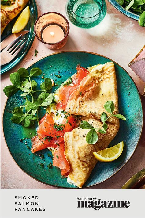 These smoked salmon pancakes are deceptively simple and look elegant on the plate. Great with a glass of chilled fizz, try them for Christmas morning or as a starter. Get the Sainsbury's magazine recipe Salmon Pancakes, Simple Scrambled Eggs, Elegant Breakfast, Savory Popcorn, Chives Recipe, Salad Leaves, Cook Up A Storm, Cooked Breakfast, How To Make Breakfast