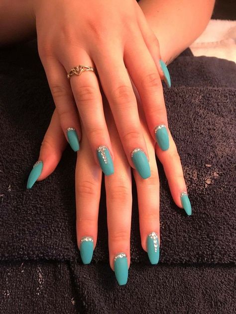 The 22 Best Nail Designs to Try 2023 Matte Turquoise Nails, Dark Turquoise Nails Designs, Nails With Jewels, Turquoise Acrylic Nails, Turquoise Nail Designs, Ambre Nails, Blue Matte Nails, Spirit Fingers, Nail Pics