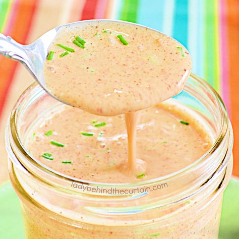 Low Fat Creamy Taco Salad Dressing Sweet And Sour Salad Dressing Recipe, Taco Dressing, Low Fat Salad Dressing, Low Calorie Salad Dressing, Low Fat Salads, Taco Salad Dressing, Homemade Salad Dressing Healthy, Low Calorie Salad, Dressing Healthy