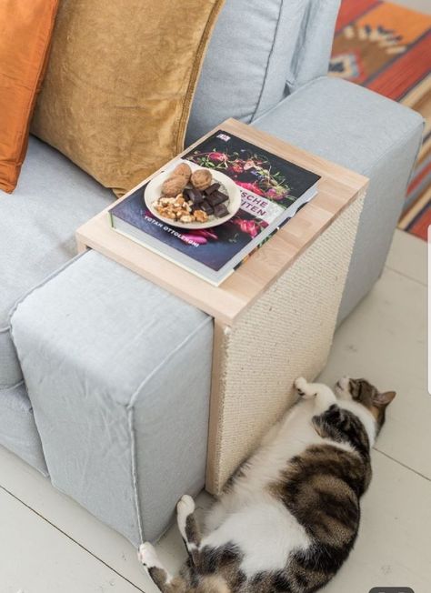 Katt Diy, Katt Grejer, Kat Diy, Chat Diy, Cat Scratching Furniture, Hantverk Diy, Made Coffee Table, Cat Scratcher, Diy Furniture Table