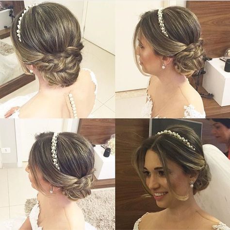 Sanggul Cepol, Bride Hairstyles Updo, Wedding Tiara Hairstyles, Hairdo Wedding, Wedding Hairstyles Bride, Pearl Headpiece, Bridal Hair Updo, Tiara Hairstyles, Hairstyles Wedding