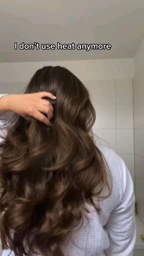 Hair For 2023, Hair Heatless Curls, Overnight Heatless Curls, Hair Curling Tips, Hair Tips Video, Heatless Curls, Hair Help, Hair Stylies, Hair Stylist Life