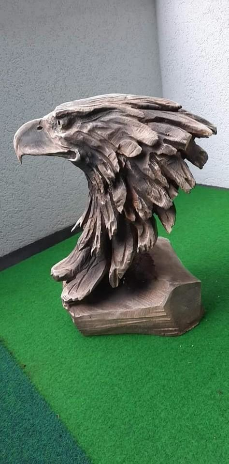 Bald Eagle Sculpture, Eagle Wood Carving, Wooden Sculpture Simple, Eagle Carving, Chainsaw Art, Eagle Statue, Plaster Sculpture, Bird Carving, Dremel Wood Carving