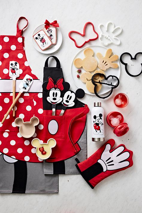 What Happens When Mickey and Minnie Come to the Kitchen | Williams-Sonoma Taste Cozinha Do Mickey Mouse, Mickey Mouse Water Bottle, Mickey Mouse House, Disney Kitchen Decor, Mickey Kitchen, Mickey Mouse Kitchen, Casa Disney, Whimsical Kitchen, Disney Room Decor