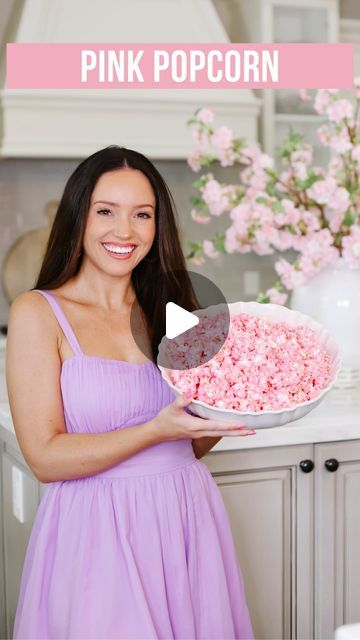 Colored Popcorn Recipe, Pink Popcorn Recipe, Vanilla Food, Baby Shower Popcorn, Popcorn Mix, Pink Popcorn, Popcorn Recipe, Pop Popcorn, Popcorn Recipes