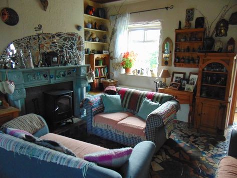 Beltaine Cottage, Seaside Cottage Aesthetic, Real Interiors, Funky Cottage, Bealtaine Cottage, Cottage Ireland, Bohemian Decorating, Estilo Cottage, Bohemian Homes