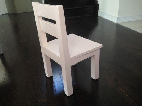 Toddler Chair Diy, Diy Kids Chair, Wooden Chair Plans, Wood Chair Diy, Chair Woodworking Plans, Chair Diy, Wooden Rocking Chairs, Kids Chair, Ikea Lack