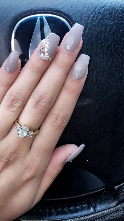 Gray Nails With Rhinestones, Nails With Rhinestones, Grey Nails, Gray Nails, Crystal Nails, Rhinestone Nails, Coffin Nails, Nail Design, Gel Polish