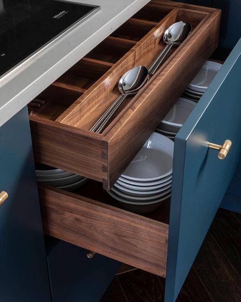 Farrow & Ball’s Hague Blue is spray-finished on the faces of solid walnut dovetailed drawer boxes.​​​​​​​​​​​​​ A durable and streamlined… | Instagram Hague Blue Farrow And Ball, London Mansion, Hague Blue, Walnut Kitchen, Drawer Box, Dovetail Drawers, Blue Kitchens, Solid Walnut, Kitchen Layout