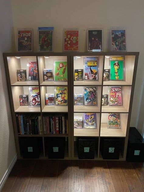 Comic Book Bookshelf, Graded Comic Book Display, Comic Book Setup, Comic Book Room Man Cave, Comic Book Room Decor, Comic Book Organization Ideas, Comic Books Display Ideas, Comic Book Decor, Comic Display Ideas