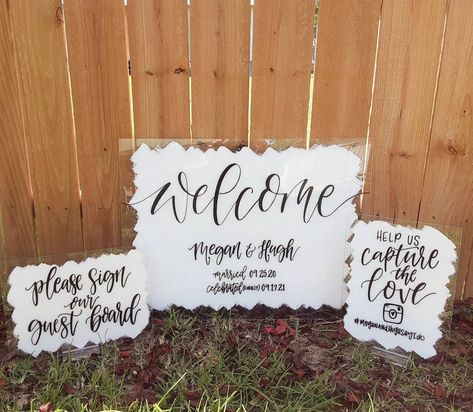 Our new acrylic sets are just what you've been looking for!  A beautiful addition to your modern wedding reception or ceremony. Hand painted acrylic signs with your choice of background colors. This specific listing includes: Set of 3  (1) 18x24 and (2) 8x10.  Includes base holders to put on a tabletop. Can be designed in landscape or portrait style. Looking for a different package? We love custom orders! Feel free to contact us so we can start setting up your custom set today:) Acrylic Plastic Wedding Sign, Acrylic Painted Wedding Signs, Wedding Guest Signing Board, Wedding Shower Acrylic Sign, Welcome Wedding Sign Plexi Painted, Lucite Wedding Signs, Modern Wedding Reception, Cricut Wedding, Wedding Painting