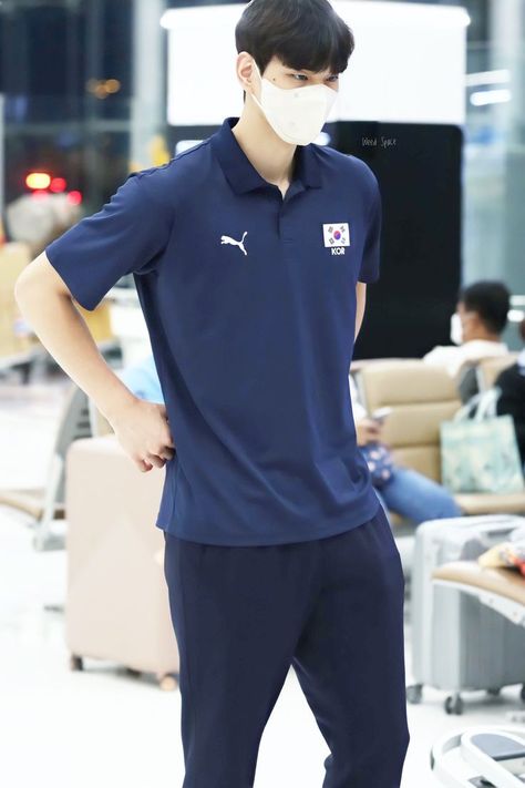 Lim Sungjin Boyfriend Material, Volleyball Korea, Lim Sungjin, Volleyball Stuff, Korean Boys, Ulzzang Boy, Boyfriend Pictures