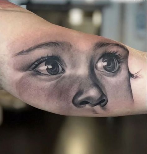 Daughters Eyes Tattoo, Daughter Portrait Tattoo Ideas, Baby Eyes Tattoo, Eye Portrait Tattoo, Portrait Tattoo Ideas Faces, Small Portrait Tattoo, Baby Face Tattoo, Baby Portrait Tattoo, Face Portrait Tattoo