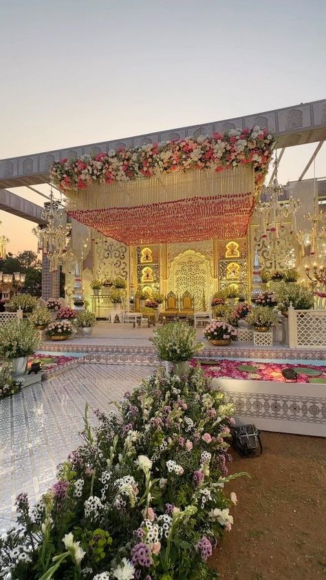 Trendy Floral Mandap Decor For Floral Theme Wedding. Indian Wedding Venue, Royal Indian Wedding, Indian Wedding Decorations Receptions, Small Wedding Decor, Mandap Design, Night Wedding Decor, Wedding Setup, Wedding Stage Decor, Wedding Entrance Decor