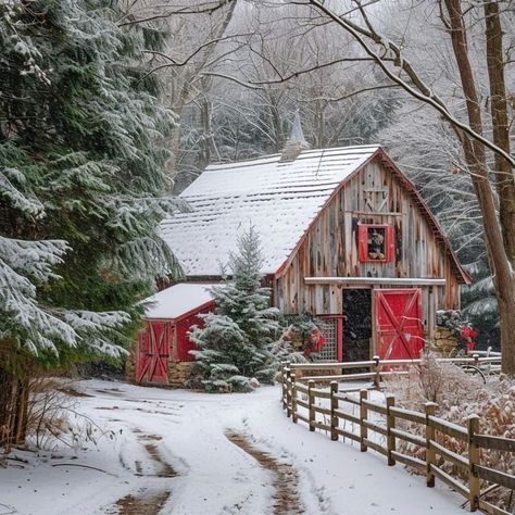 Unique Landscaping, Lights For Christmas, Grain Elevators, Barn Pictures, Country Barns, Barn Painting, Winter Painting, Winter Scenery, Indoor Christmas Decorations