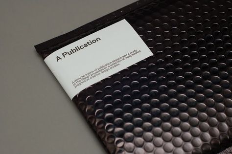 black bubble wrap Bubble Mailer Packaging Ideas, Ecommerce Packaging, Mailer Design, Handmade Aesthetic, Bubble Wrap Packaging, Clothing Packaging, Box Packaging Design, Publication Design, Packing Design