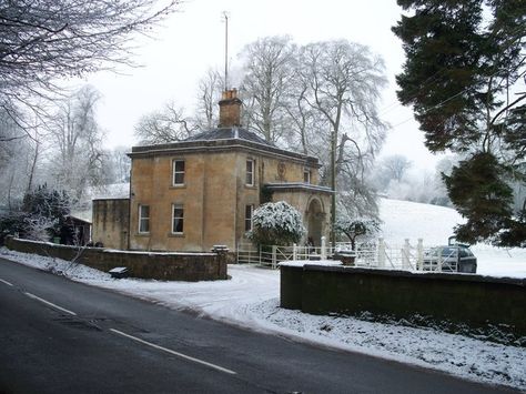 Gate Lodge, House Gate, Stately Homes, English Country House, Great House, Stately Home, House Designs, Great Britain, Country House