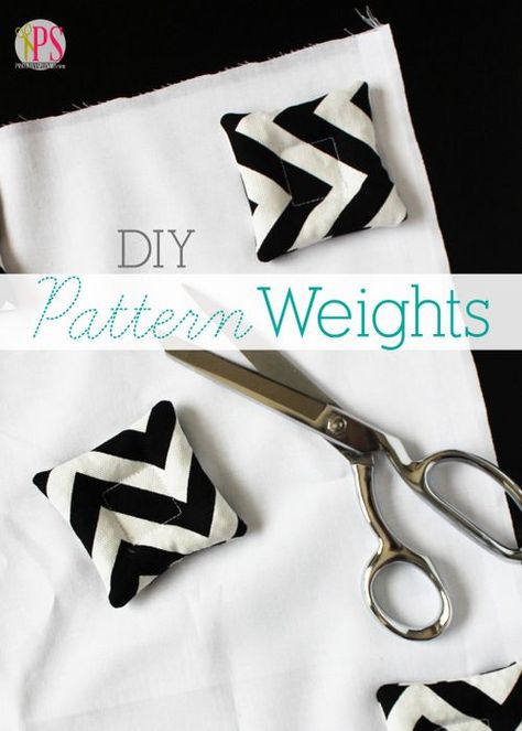 DIY Pattern Weights Diy Sy, Pattern Weights, Sewing Easy Diy, Beginner Sewing Projects Easy, Techniques Couture, Sewing Projects For Beginners, Diy Couture, Love Sewing, Sewing Tools