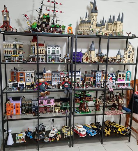 Adult Lego Display, Ikea Lego Display, Lego Set Display Ideas, Harry Potter Lego Collection Display, Lego Shelf Display, Lego Showcase Display, Lego Collection Display, Lego City Shelf Display, Lego Set Display