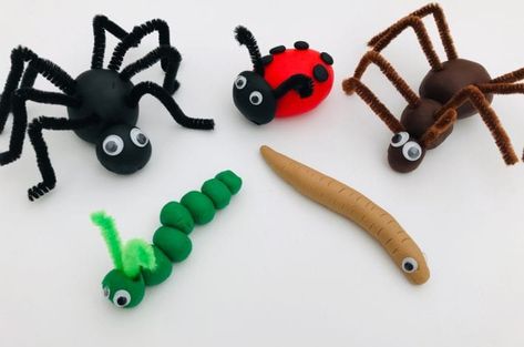 Minibeast activities - playdough minibeasts and insects - learn about minibeasts through play - early years activity Activities With Playdough, Minibeast Art, Minibeasts Activities, Playdoh Ideas, Red Insects, Insect Activities, Red Play, Eyfs Activities, Playdough Activities