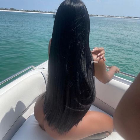 Vacation Mood, Long Black Hair, Cute Poses For Pictures, Dream Hair, Summer Pictures, Cute Poses, Cute Selfie Ideas, Pretty Selfies, Poses For Pictures