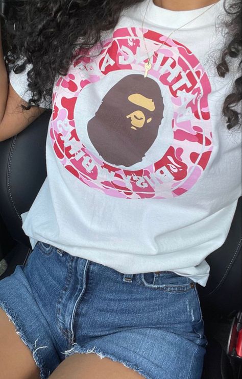 Bape tshirts can be brought for only£40 just visit the link Pink Bape Shirt Outfit, Bathing Ape Outfit, Everyday School Outfits, Bape Outfits, Baddie Clothes, Bape T Shirt, Bape Shirt, Streetwear Girl, High School Outfits