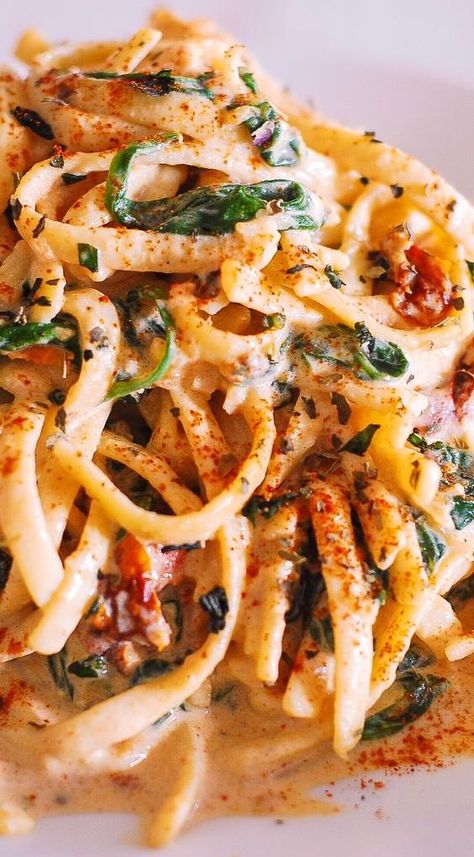 Tomato Linguine, Pasta With Spinach, Tomato Cream Sauce, Linguine Recipes, Linguine Pasta, Recipes Pasta, Pasta Dinners, Pasta Dinner Recipes, Spinach Pasta