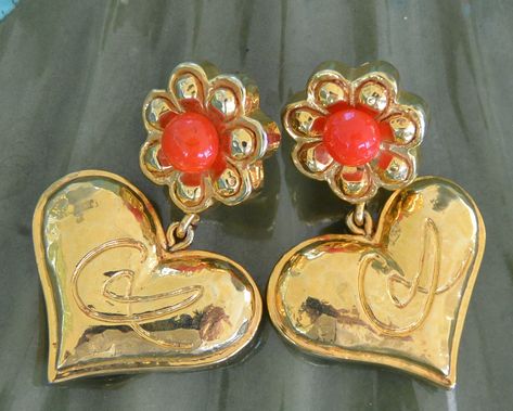 Christian Lacroix Jewelry, Cl Logo, French Top, Antique Gift, Heart Shaped Earrings, Designer Vintage, Christian Lacroix, Stunning Earrings, Clip Earrings