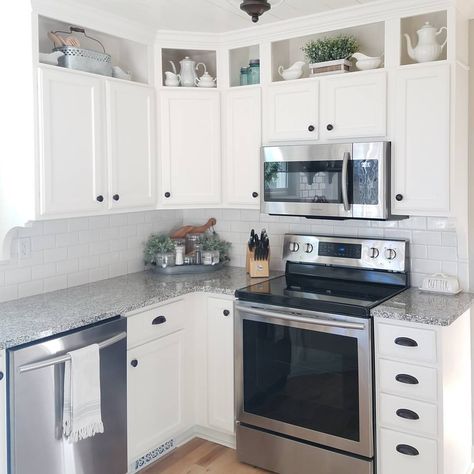 Shelves/cubbies above kitchen cabinets - farmhouse kitchen - white cabinets Cherry Wood Kitchen Cabinets, Kitchen Cabinets To Ceiling, Rental Makeover, Cherry Wood Kitchens, Kitchen Cabinet Shelves, Decorating Above Kitchen Cabinets, Brown Kitchen Cabinets, Kitchen Shelving, Above Kitchen Cabinets