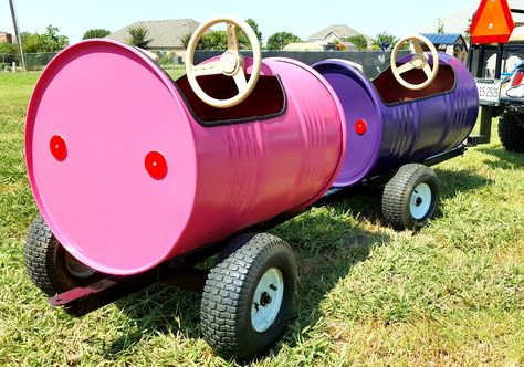 55 Gallon Metal Barrel Cars ready for action! Barrel Train, Playground Painting, Go Kart Plans, Trains For Sale, Kiddie Rides, Diy Playground, Train Cars, Farm Fun, Metal Barrel