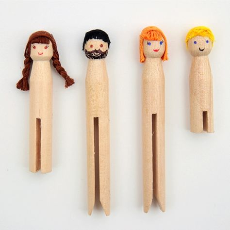 Ideas | How to Make a Peg Doll Family Box Frame Toothpick Dolls, Painted Clothes Pins, Peg Doll Family, Clothespin People, Dolly Pegs, Christmas Angel Crafts, Family Box, Diy Projects Easy, Wooden Peg Dolls