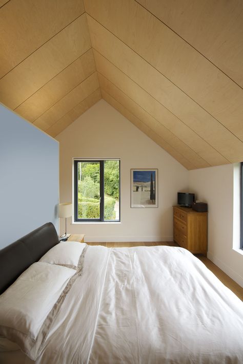 Birch ply ceiling by Penton Architects Plywood Interior Walls, Birch Plywood Interior, Ply Ceiling, Plywood Ceiling, Barn House Interior, Interior Cladding, Plywood Interior, Plywood Walls, Attic Design