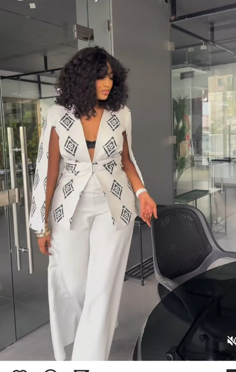 Dubai Fashion Women, Outfits Classy Casual, 2piece Outfits, Chic Dress Classy, African Inspired Clothing, Elegant Dresses Classy, African Clothing Styles, Outfits Classy, Trendy Fashion Outfits