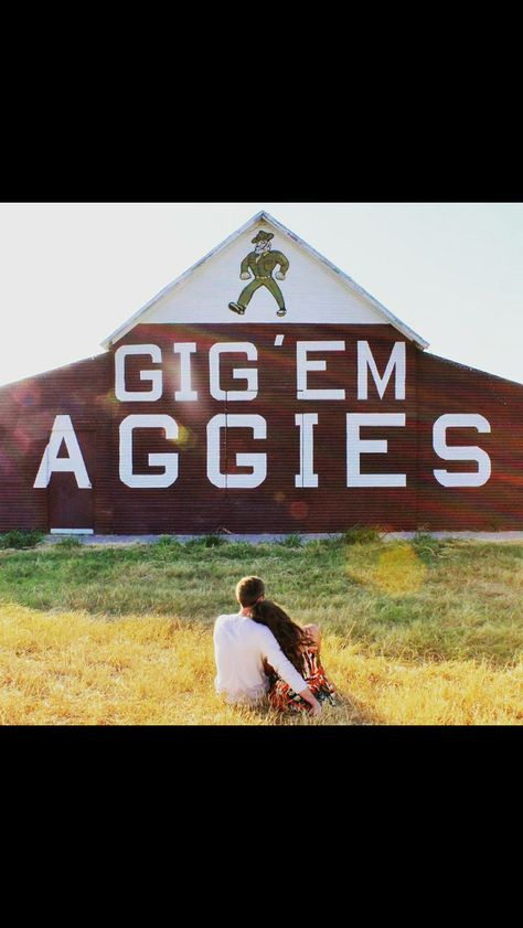 Aggie barn Aggie Engagement Photos, Aggie Graduation Pictures, Aggie Wedding, Watercolor Barns, Aggie Football, Barn Wedding Photos, Barn Pictures, Grad Pic, Graduation Pics