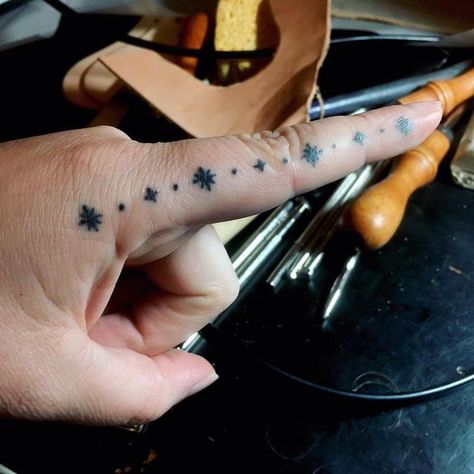 Ruler Hand Tattoo, Ruler Finger Tattoo, Finger Ruler Tattoo, Ruler Tattoo Finger, Functional Tattoos, Ruler Tattoo, Sewing Tattoos, Stick Poke Tattoo, Finger Tats