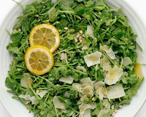 Arugula Salad with Parmesan (Best Rocket Salad) Recipe Rocket Salad Recipe, Parmesan Salad, Rocket Salad, Lemon Vinaigrette, Italian Dinner, Roasted Corn, Arugula Salad, Food Inspo, Arugula