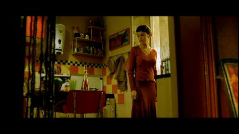 On The Set' Design: “Amelie” | Verbena {Simple Living Amelie Apartment, Audrey Tautou, French Movies, Clever Storage, Parisian Chic, Retro Kitchen, Simple Living, Amelie, Set Design