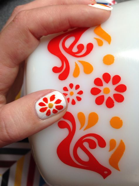 Titi Gaston Pyrex vintage inspiration - Sunday mani Pyrex Inspired Nails, Pyrex Nails, Manicure Pedicure Ideas, Pedicure Ideas, Inspired Nails, Nails Polish, Vintage Inspiration, Diy Health, Makeup Designs