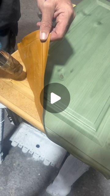 Sprayworks UK on Instagram: "Check out this failing kitchen cabinet door being stripped and sprayed! 🎨   Is the laminate coming away from you’re kitchen cabinets? Don’t scrap it, spray it!  #upcycling #beforeandafter #satisfying #decor #homedecor #painting #interior #reels #homeinspo #asmr" Upcycled Kitchen Cabinets Ideas, Upcycled Kitchens, Upcycle Kitchen Cabinets, Kitchen Cabinet Doors Makeover, Old Kitchen Cabinet Makeover, Paint Laminate Cabinets, Painting Kitchen Cupboards, Spray Paint Cabinets, Kitchen Cupboard Makeover