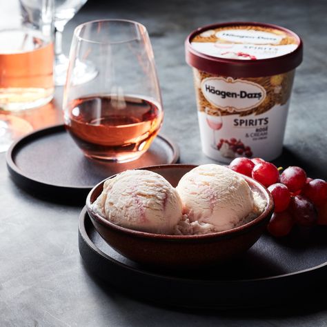 Häagen-Dazs Added a Boozy Rosé Flavor to Its Lineup, and It's Deliciously Creamy Haagen Dazs Ice Cream, Sweet Cream Ice Cream, Boozy Ice Cream, Rose Ice Cream, Haagen Dazs, Boozy Milkshake, Ice Cream Companies, Almond Toffee, Ice Cream Mix