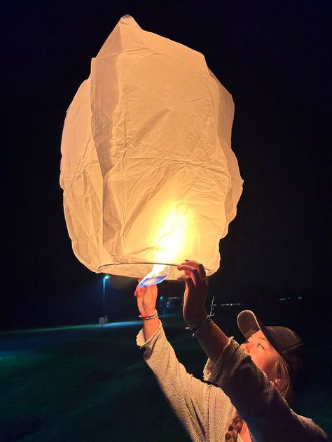 releasing a floating lantern Lanterns Aesthetic, Lantern Aesthetic, Floating Lanterns, Lantern Festival, Rapunzel, Lanterns, Floating, Festival